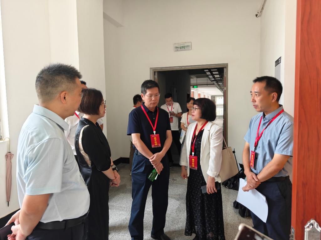 聚焦智慧教学：基础教育学院组织开展G-STAR数智...